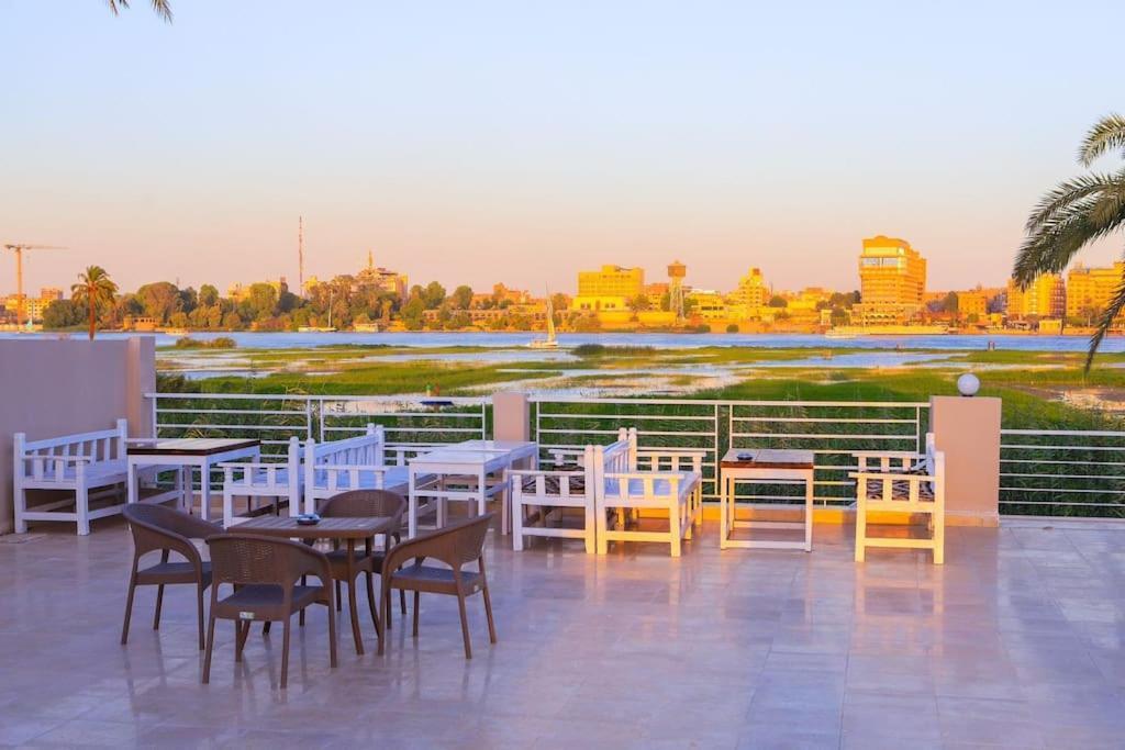 Apartment Royal Nile - Nile View 2